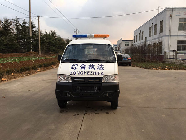 綜合執(zhí)法雙排車(chē)